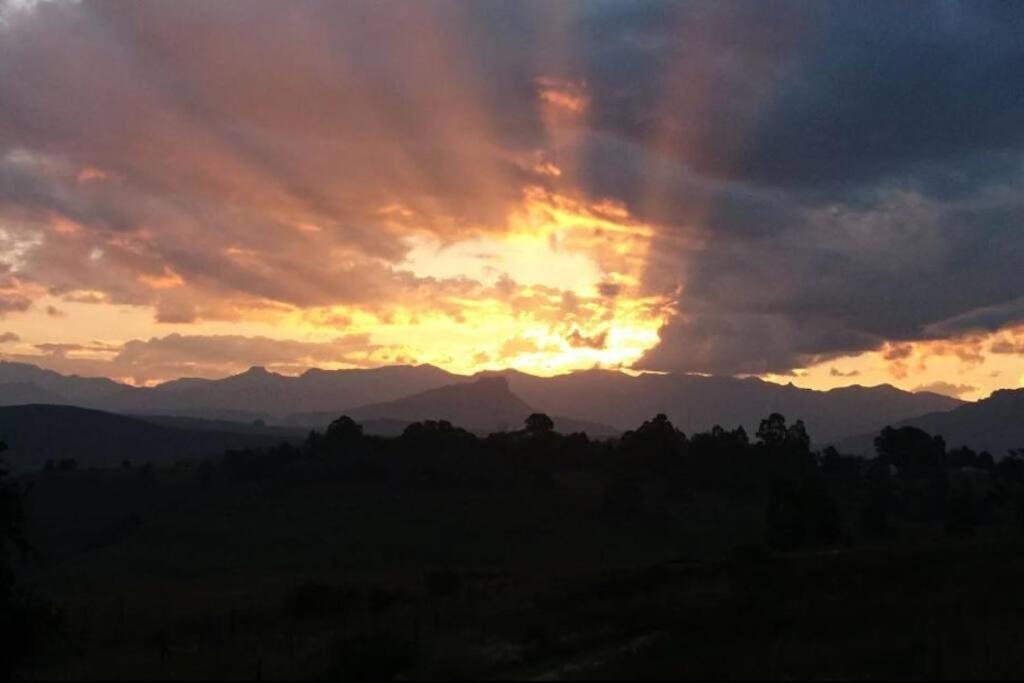 The Underberg Cottage Экстерьер фото